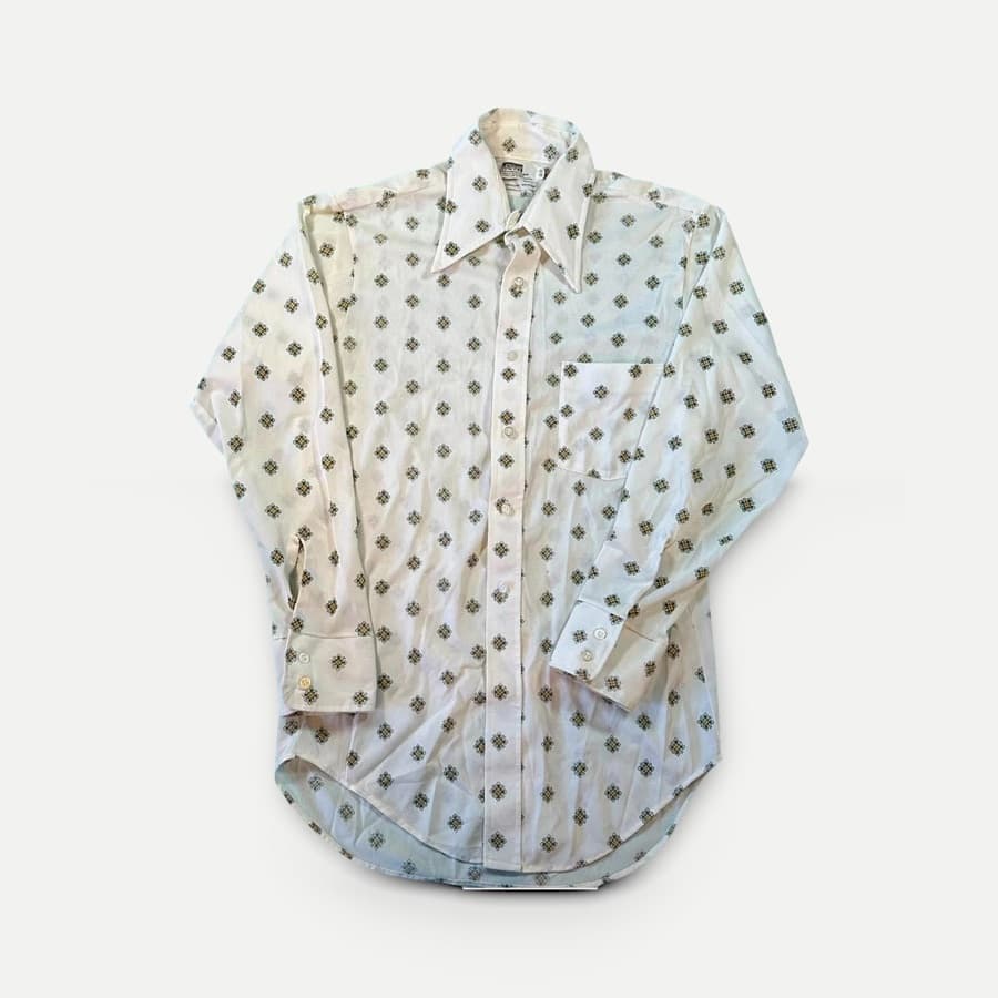 Printed blouse, finished with Photolister